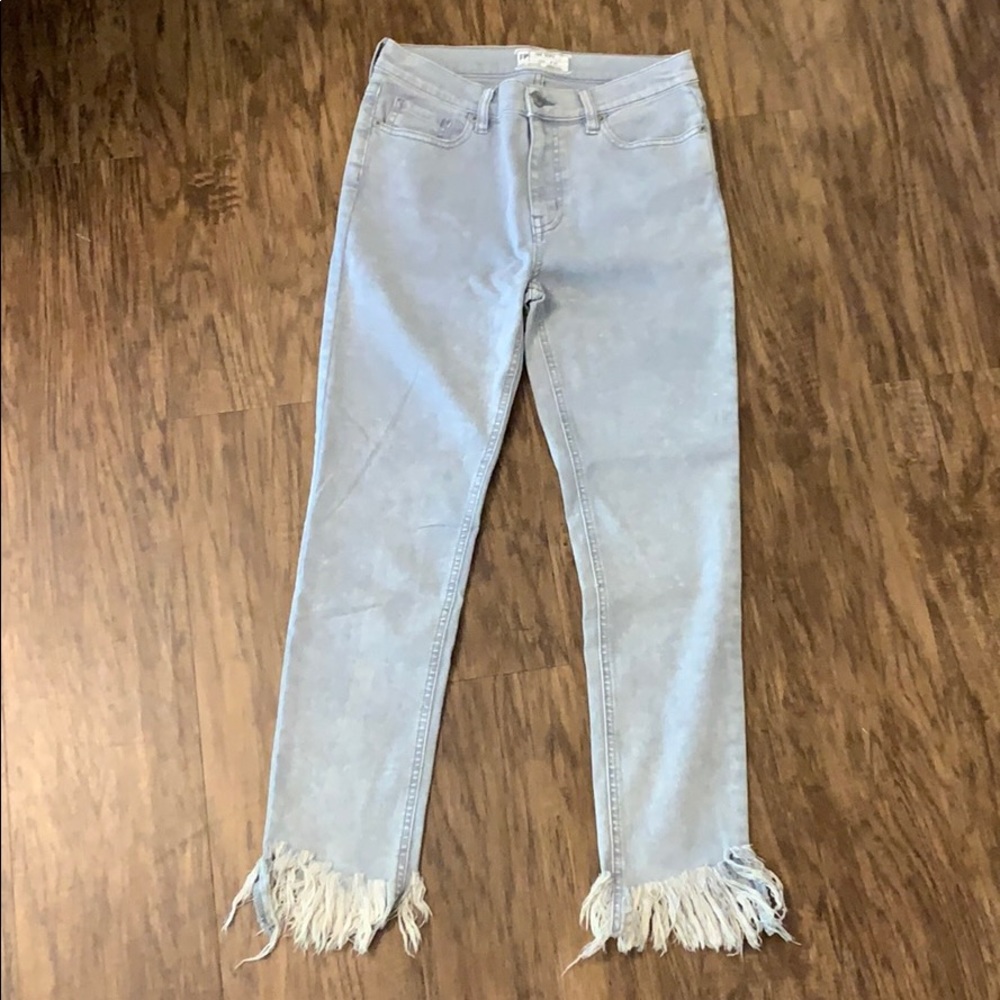 NWOT Free People Great Heights Frayed Skinny Jeans - Picture 3 of 4
